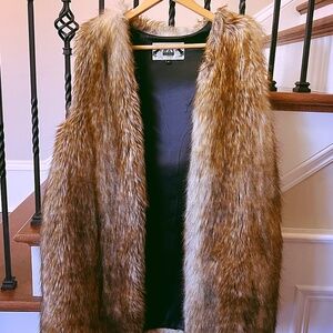 Face fur vest